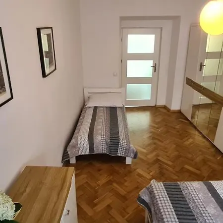 Apartament Zamkowa Street. *wawel*ice *bulwary Wislane Apartment Krakow